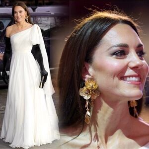 Zara Famous Kate Middleton Floral Statement Earrings